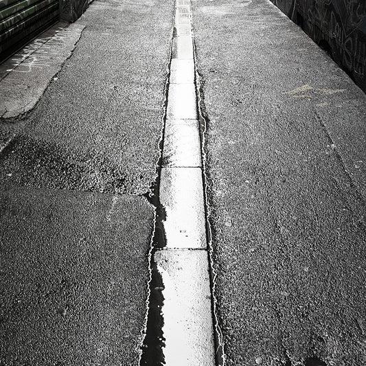 Unity 3-3 - Melbourne.Monochrome